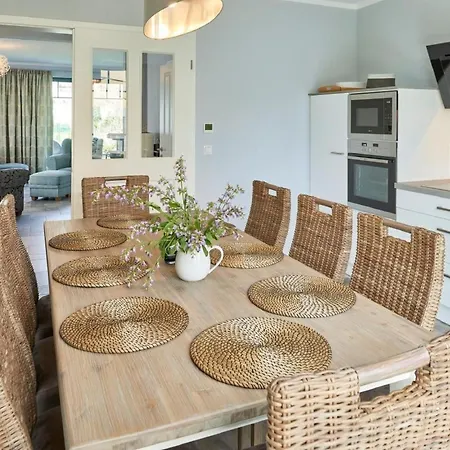 In By Interhome *